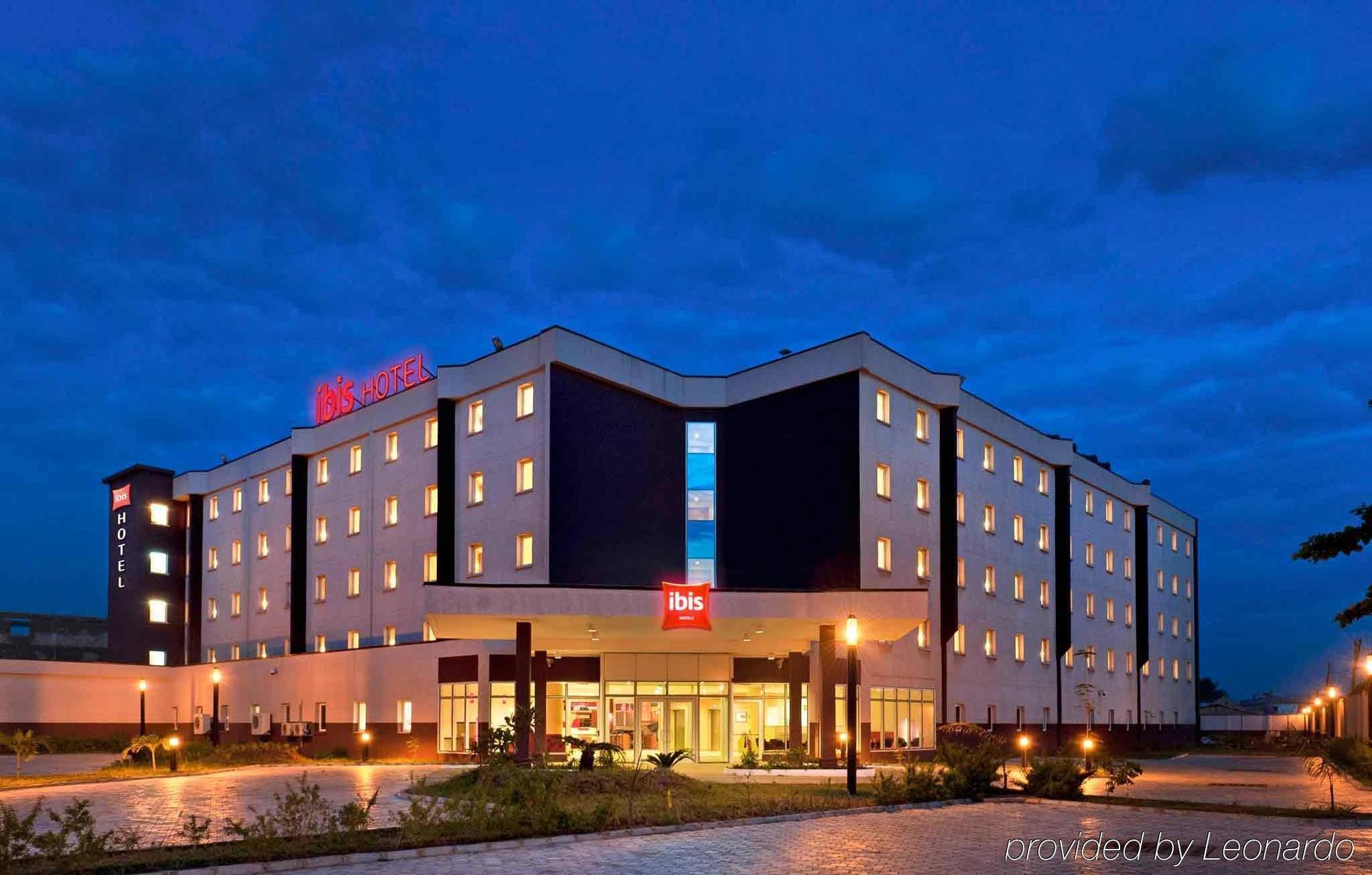 Ibis Lagos Airport Ikeja Exterior photo