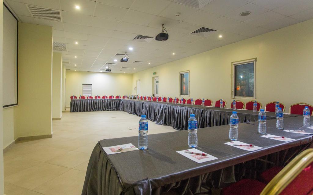 Ibis Lagos Airport Ikeja Exterior photo