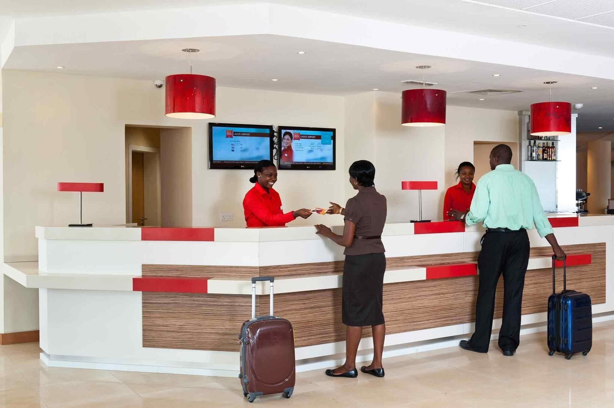 Ibis Lagos Airport Ikeja Exterior photo