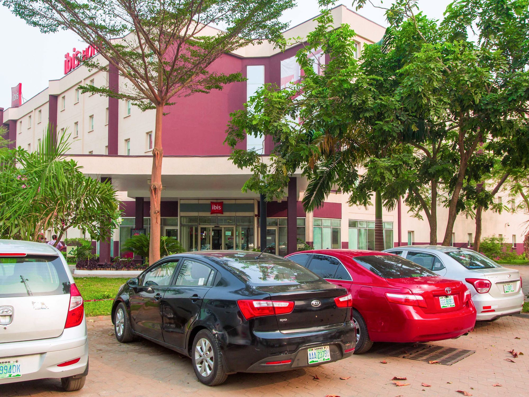 Ibis Lagos Airport Ikeja Exterior photo